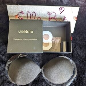 Unetme Black Bra